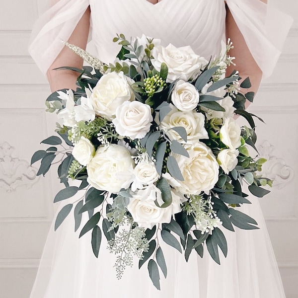 Wedding bouquet, Bridal bouquet, White wedding bouquet, Eucalyptus wedding bouquet, Bridesmaids bouquet, White bridal bouquet