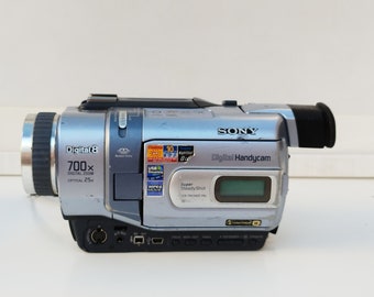 Sony Dsr Trv 340 E pal -Format Digital 8 Handycam Camcorder • 25X Optical + 700X Digital Zoom