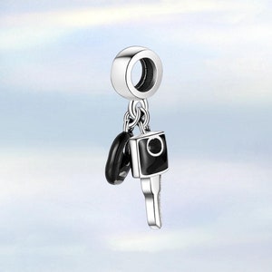 Hangende autosleutelhanger • Echte S925-sterlingzilveren bedel voor armband • Kettinghanger • Beste cadeau voor haar
