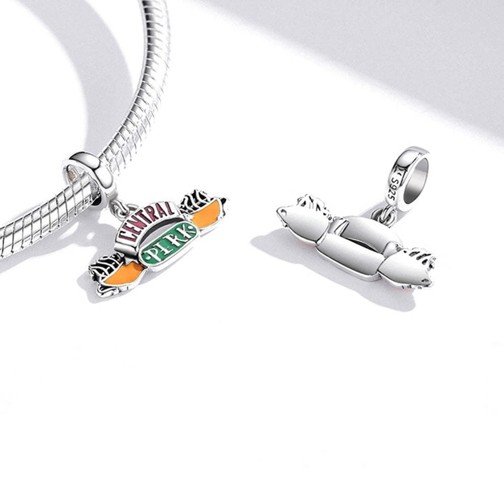 FRIENDS Serie TV - Collana Con Pendente CENTRAL PERK Placcata Argento Con Catenina Regolabile