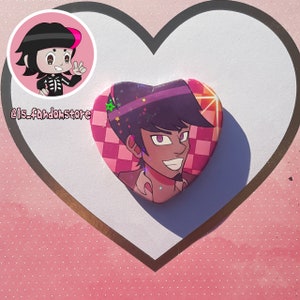 Drv3 Kaito momota heart shaped pin/button