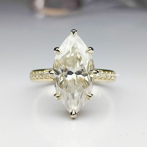 Obrączka ślubna z moissanitem markiza 4,00 CT, pierścionek rocznicowy z diamentami markiza, pierścionek ze złota żółtego 14-karatowego w szlifie markiza z obrączką Half Eternity.