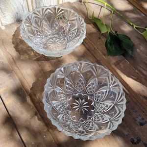 Set de 2 coupelles en verre ciselé vintage