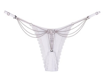 Weißer String, weiße Dessous, Schmuck Dessous, Kette Dessous, Sexy weißes Höschen, erotische Dessous, weißer Spitzen String, Sexy Unterwäsche