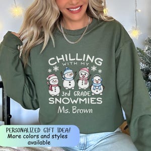 Camiseta de maestro de muñeco de nieve de invierno personalizada, sudadera navideña con nombre de maestro personalizada, camisetas a juego del equipo de maestros de escuela, regalo personalizado