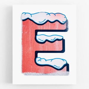 E - Astoria, Queens NYC | Street Photography Art Print and Wall Poster (8&quot; x 10&quot;, 12&quot; x 15&quot;, 16&quot; x 20&quot;, 20&quot; x 25&quot;, 24&quot; x 30&quot;)