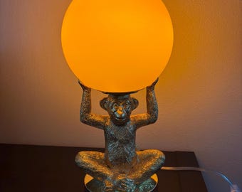 Gold Monkey Flickering Flame Lamp Table Desk Shelf Bookcase ** VIDEO **