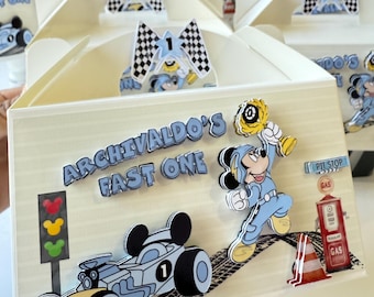 Caixa de Lembrancinhas de Aniversário: Mickey Roadster Racer - Tema de Festa de Corrida