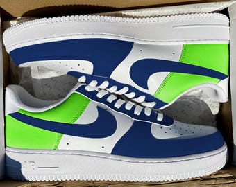 Seahawks Air Jordan Green And Blue Jordan Mid SE Seahawks (W) Size