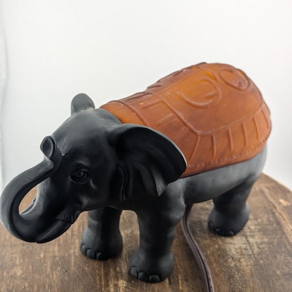 Excellent condition Vintage Grey Gray Elephant Glass Accent Lamp Night Light Boho Amber Free Shipping