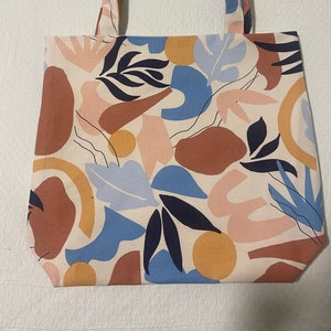 Tote bag