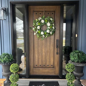 Year round greenery wreath, Spring wreath for Front Door, White and Green Hydrangea Wreath, Large Outdoor Wreath, Housewarming Gift.