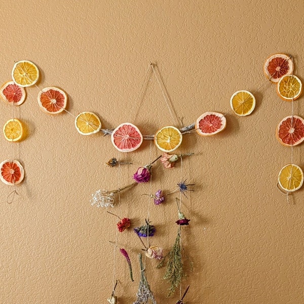 Grapefruit & Orange Handstrung Dried Citrus Garland, Suncatcher, Window Hanging, Rustic Autumn  Natural Home Decor, Boho Cottagecore Garland