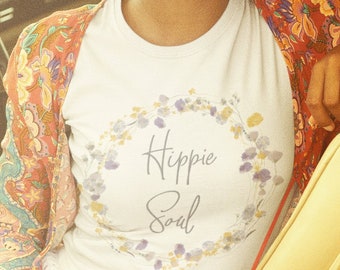 Hippie Soul Womens Tee, Flower child mama shirt, Hippie Soul shirt, Hippie Clothes, Boho hippie shirt, Hippie shirt, 70s Hippie Mama, Wreath