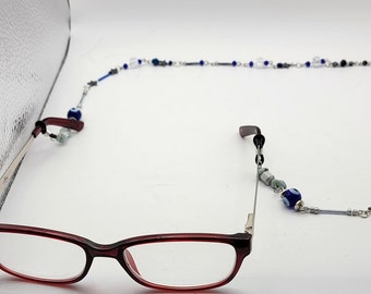 Cadena de gafas con cuentas azules de invierno