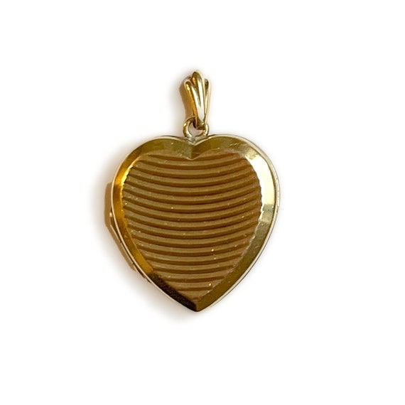 Vintage Circa 1950s Heart Locket with Belcher Chain 9 Carat Gold