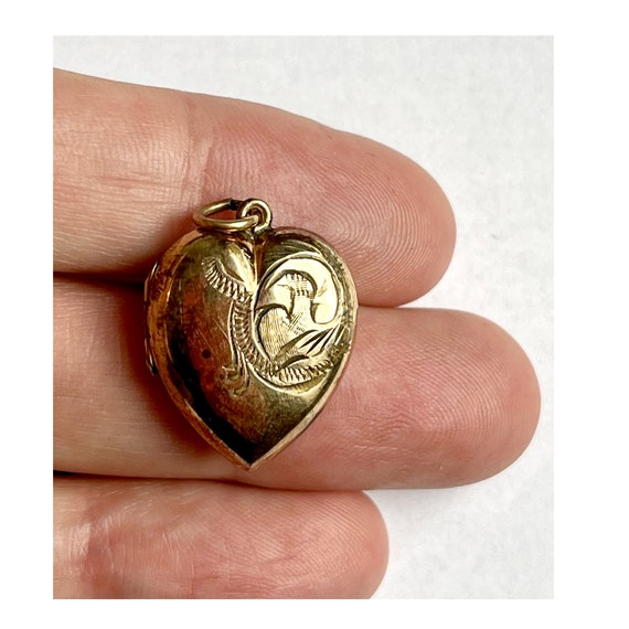 Vintage Chubby Gold Filled Etched Heart Locket - image 4