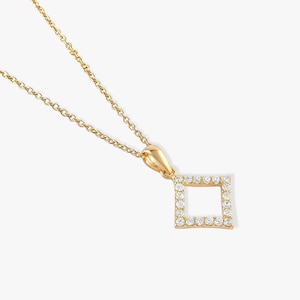Gold Geometric Diamond Pendant Necklace – Dainty Open Rhombus Necklace with Cubic Zirconia – Minimalist Gold-Plated Necklace, Gift for Women