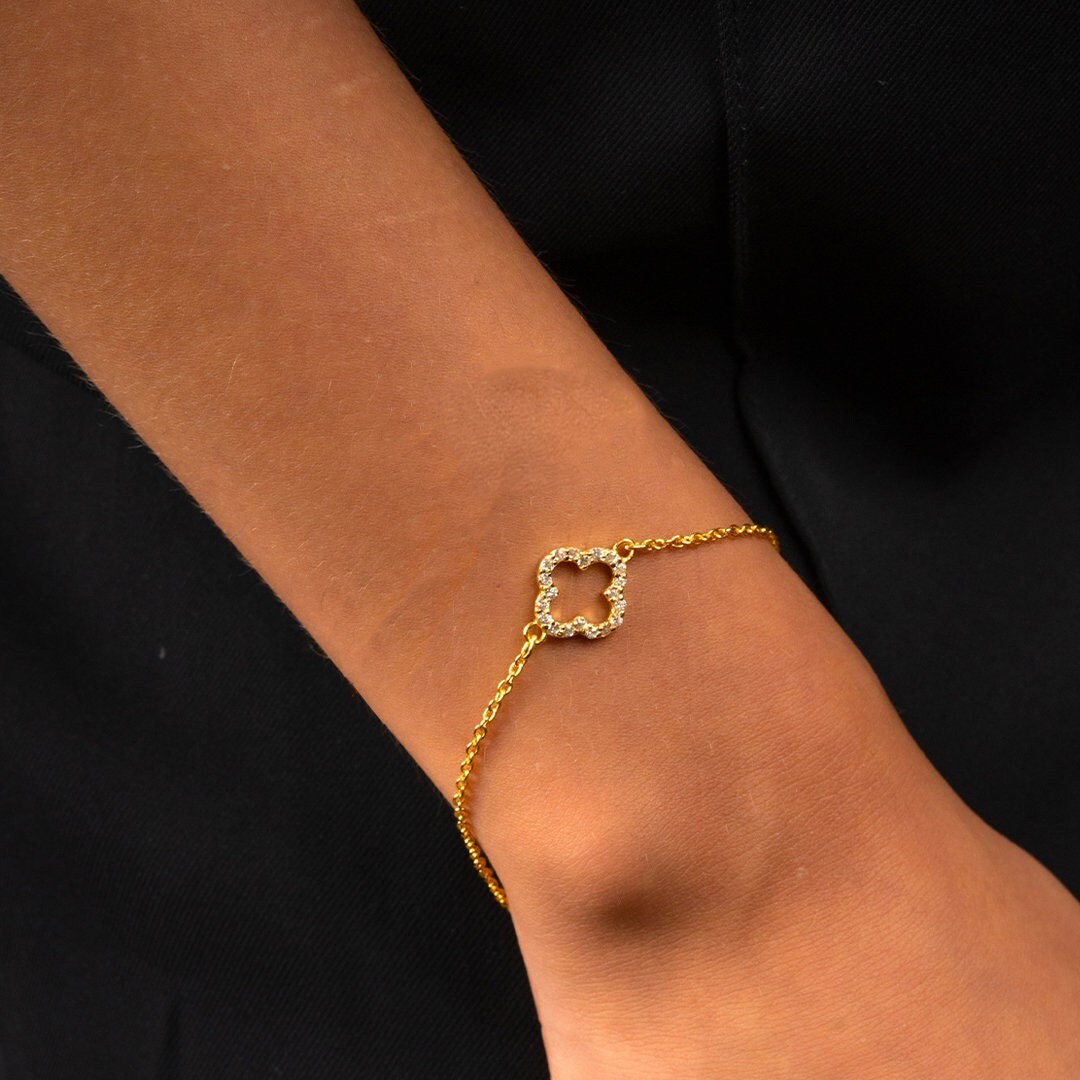 Diamond Clover Bracelet, Gold Diamond Bracelet, Minimalist Diamond ...
