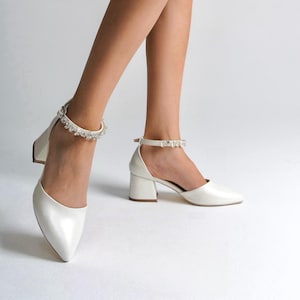 Tacones de novia color marfil, zapatos de novia, tacones de bloque color marfil, zapatos de boda color marfil, tacones bajos color marfil, zapatos color marfil, tacones con tiras en el tobillo