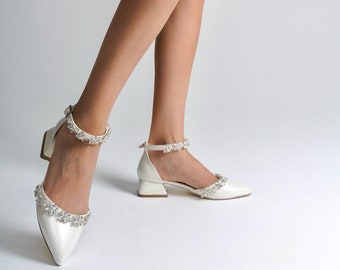 Satin low heel wedding shoes - België