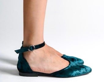Green Velvet Flats, Green Velvet Shoes, Green Low Heels, Green Bridal Shoes, Green Wedding Shoes, Green Ballet Flats, Ankle Strap Flats