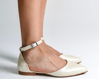 Ivory Bridal Flats, Bride Shoes, Ivory Low Heels, Ivory Wedding Flats, Ivory Ballet Flats, Ivory Shoes, Ankle Strap Flats
