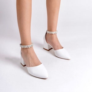 White Wedding Shoes, White Low Heels, White Block Heels, White Heels, White Bridal Shoes, Bridal Block Heels, Low Heels, Pointed Toe Heels