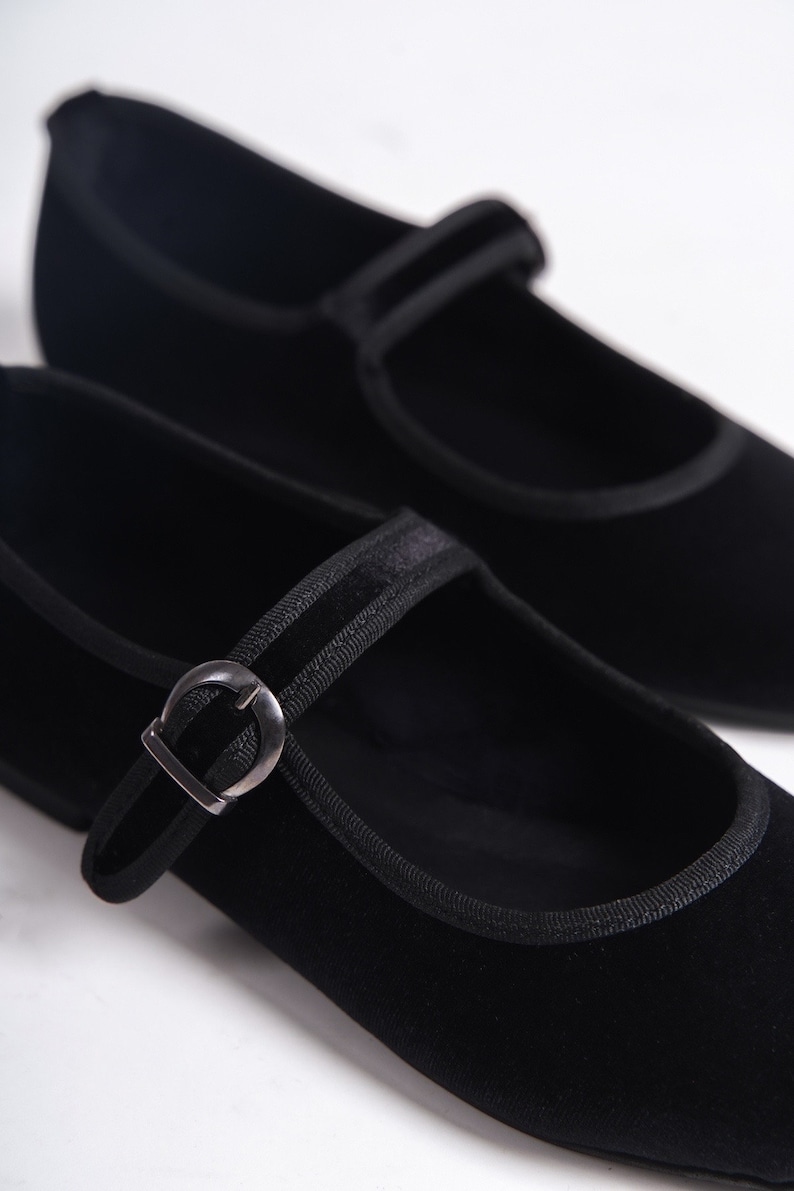 Svarta Mary Janes i sammet, Svarta Mary Jane-skor, Mary Jane-skor med låg klack, Vintage-skor för kvinnor, Ballerinaskor, Svarta Mary Janes i sammet bild 7
