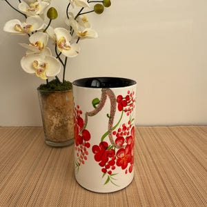 NEW COLOUR *** Handmade wooden lacquer pen pot dry flower vase. White with a Red Cherry Blossom design embellished with a stem of sand