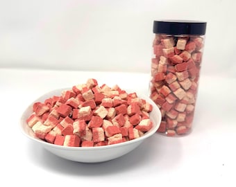 Chicken & Dragon Fruit Freeze-Dried Dog Treats – Crunchy, Healthy, Grain-Free Superfood Snacks