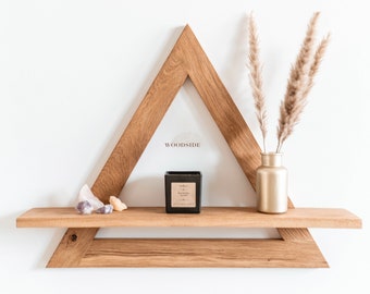 Étagère flottante géométrique triangle rustique faite à la main à partir de bois massif de chêne! Décoration murale, décoration de la maison