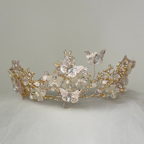 Butterfly pearl diamanté bride Tiara, butterfly crown, gold butterfly bohemian tiara, Fairy Crown, Boho Wedding Tiara, Boho Bride Tiara