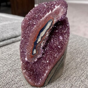 Unique Amethyst Cut Base