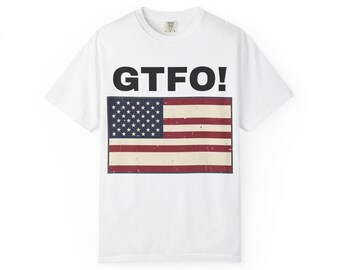 GTFO ! T-shirt drapeau américain | Graphique drapeau américain en détresse