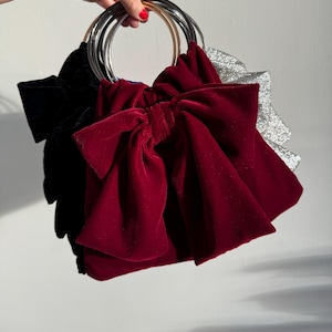 Ring Griffe Tote mit Schleife | Bordeaux, Azurblau, Schwarzer Samt | Silber Brokat | Blass Rosa, Magenta Pink Satin | Handarbeit | Geschenk für Sie