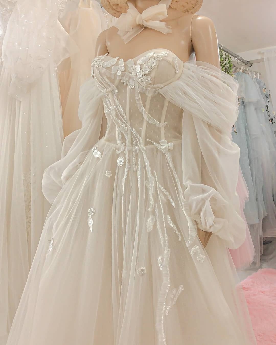White Off-shoulder Sweetheart Wedding Dress Retro Bridal - Etsy UK