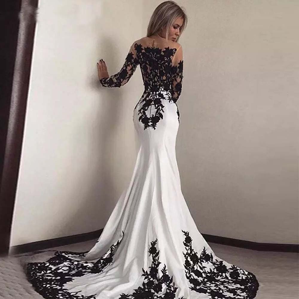 Share more than 172 black and white gown super hot
