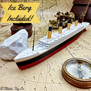 12” RMS Titanic Model, Titanic Toy, Titanic Cake Topper, Titanic Ornament, Unsinkable Titanic Gift, Titanic Necklace, Toy boat, Toy Ship