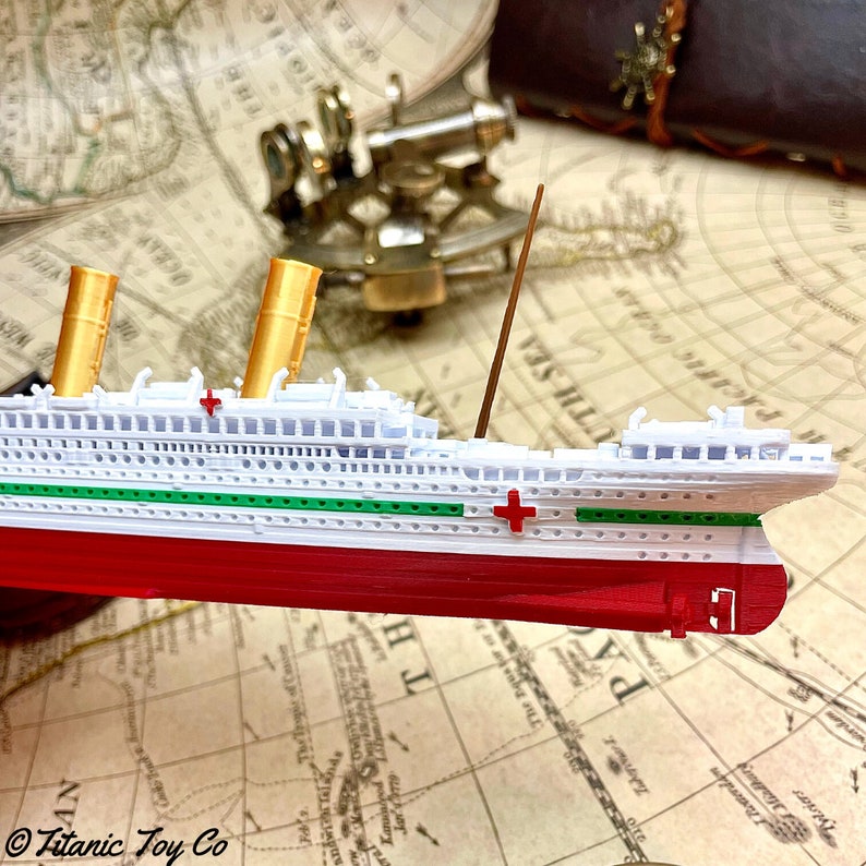 12 HMHS Britannic Model, Britannic Toy, Titanic Toy, Titanic Toys, RMS Titanic Model Ship, Titanic Cake Topper Party, Boat Toys, Toy Ship image 6