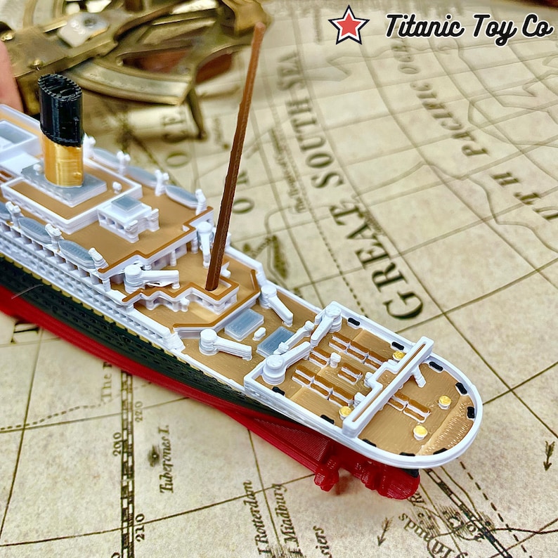 Full Color RMS Titanic Model 12, Titanic Toy For Kids, Titanic Cake Topper, Titanic Ornament, Titanic Toys For Kids, Toy boat, Toy Ship image 7