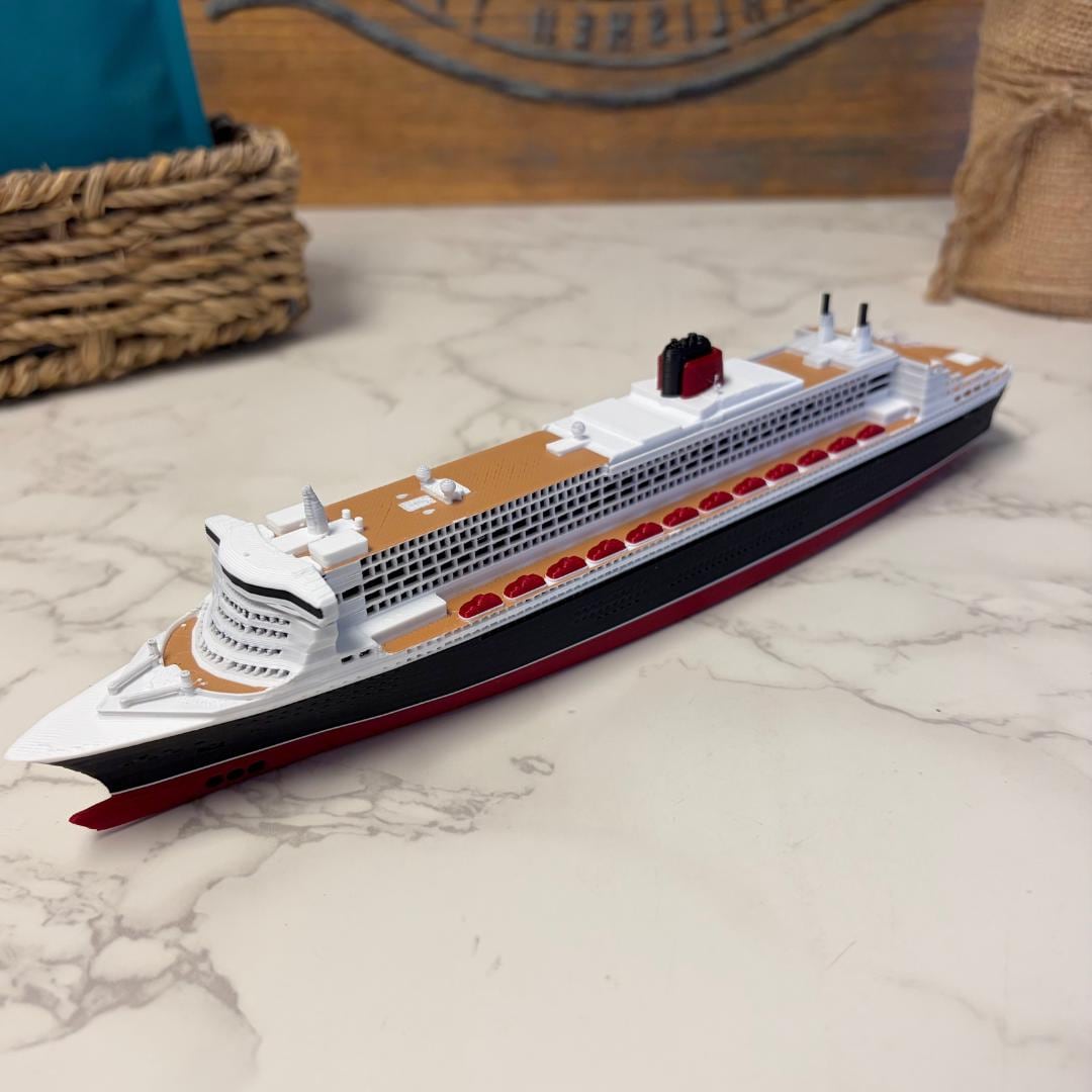 Queen Mary 2 Model Ship - Etsy