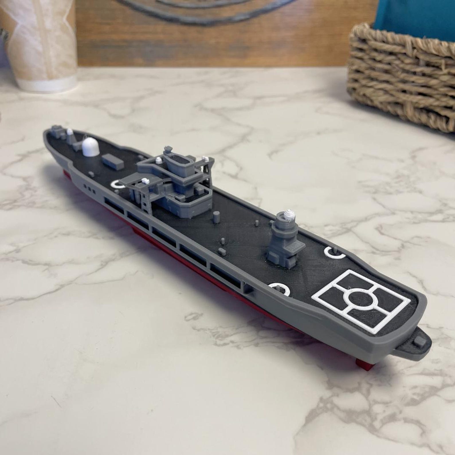 USS Blue Ridge-class (LCC) Amphibious Command Ship Model – 10” Flagship ...