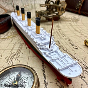 12 RMS Titanic Model, Titanic Toy, Titanic Cake Topper, Titanic Ornament, Unsinkable Titanic Gift, Titanic Necklace, Toy boat, Toy Ship image 10