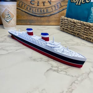 Modello 12” SS Stati Uniti, Giocattolo Titanic, Topper per torta Titanic, Barca Titanic, Giocattoli per bambini Modello Titanic, Barca giocattolo, Nave giocattolo