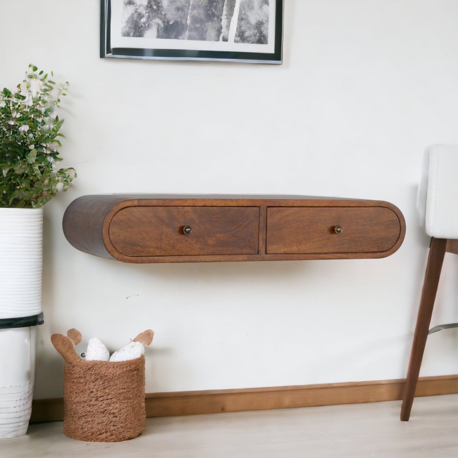 Entry table 2024 for curved wall