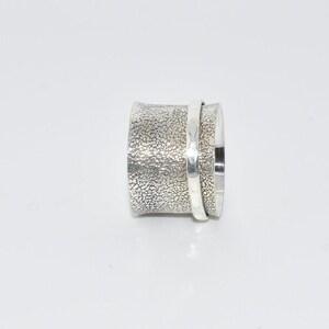 Silver thumb ring pandora store