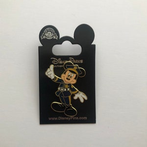 Disney Mickey Mouse as Security Officer Pin New Mickey Policeman Pin