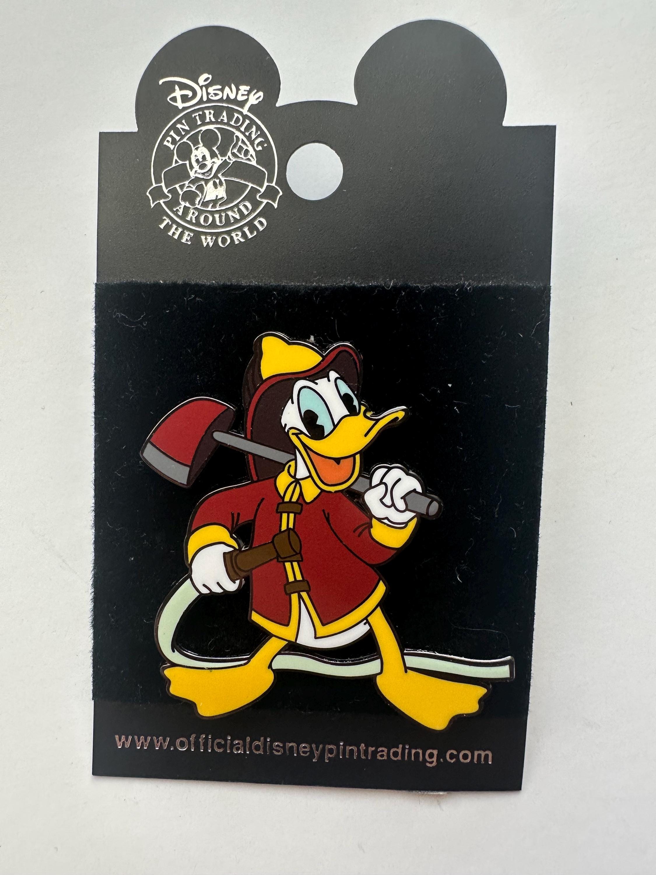 Disney Pin Trading ドナルド 消防士 ピンバッジ　ピンズ Mickey Firefighter Pin - Etsy