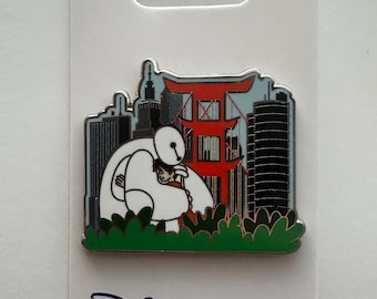 Disney Hiro and Baymax Hugging in San Fransokyo Pin Big Hero 6